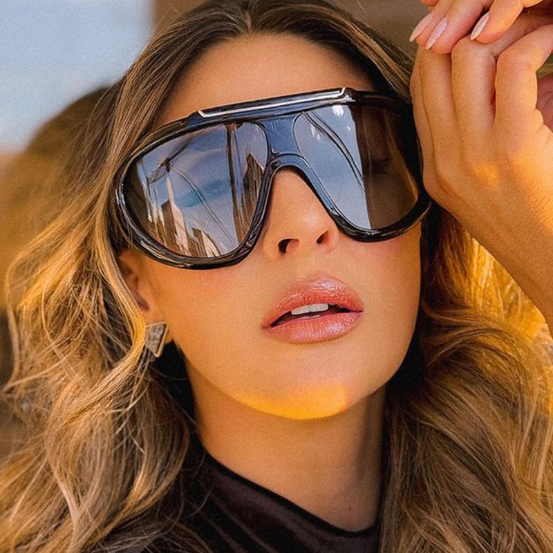 Damen futuristische protectors Sonnenbrille Brehn
