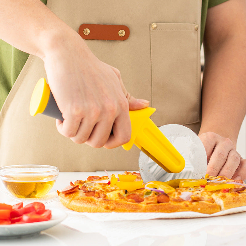 Ergonomischer Pizzaschneider mit Sicherheitsmechanismus Brehn