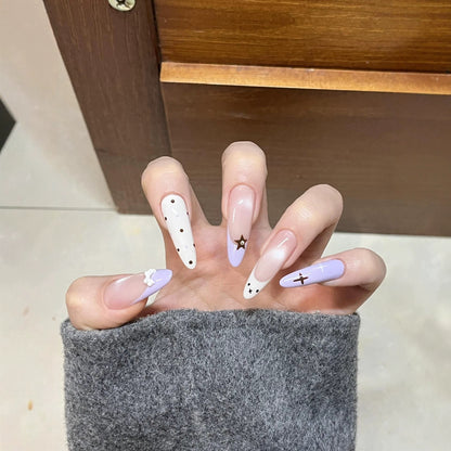 Kreative dekorative Nageltips