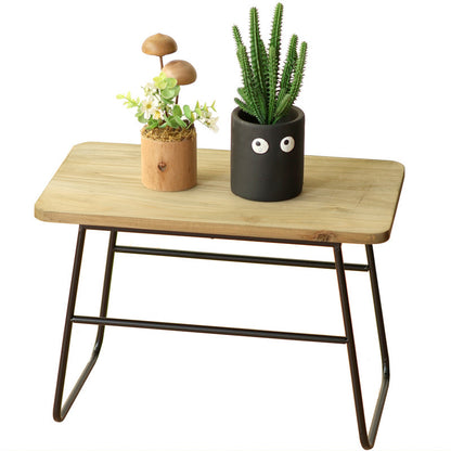 Moderner Holz-Hocker mit Metallgestell Brehn