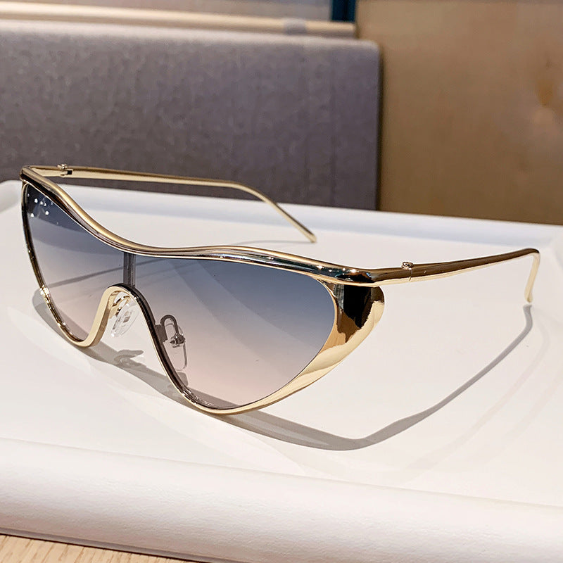 Damen futuristische Oversized-Sonnenbrille mit markantem Design Brehn