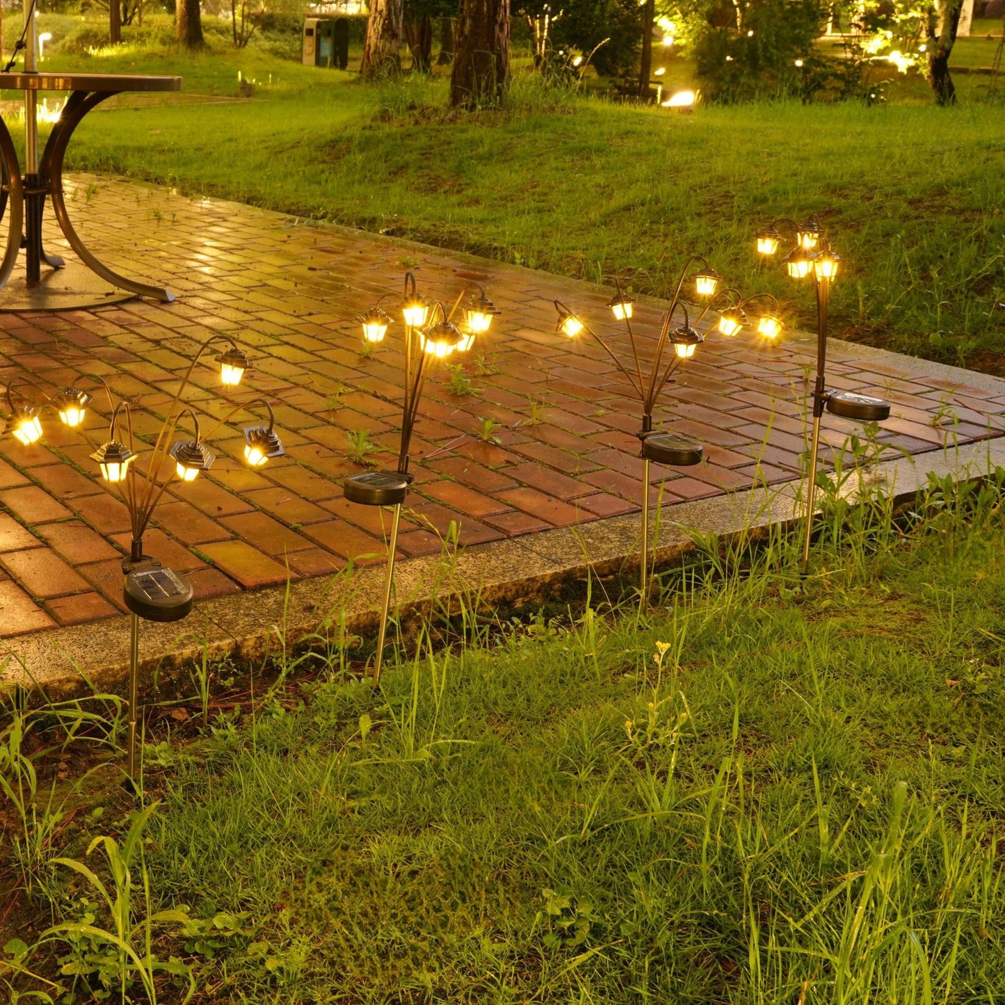 Dekorative Solar-Laternen-Stablichter-Cluster für Gartenweg Brehn