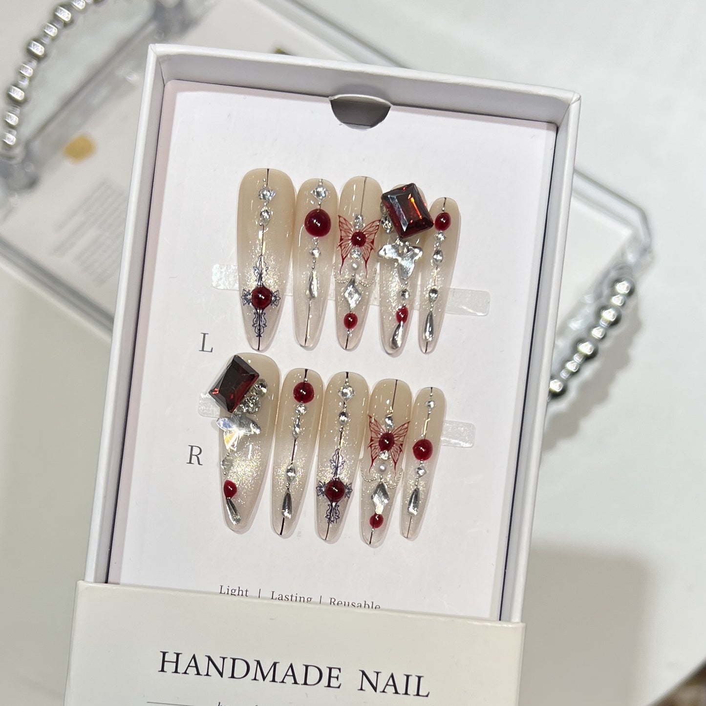 Künstlerisches floral verziertes Press-On Nail Set Brehn