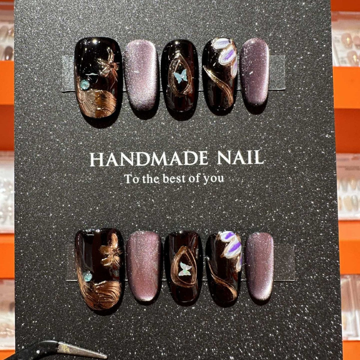 Künstlerisches handgemachtes Press-On-Nageldesign-Set