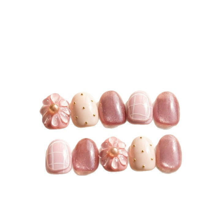 Kunstnägel mit Floralen Designs Brehn