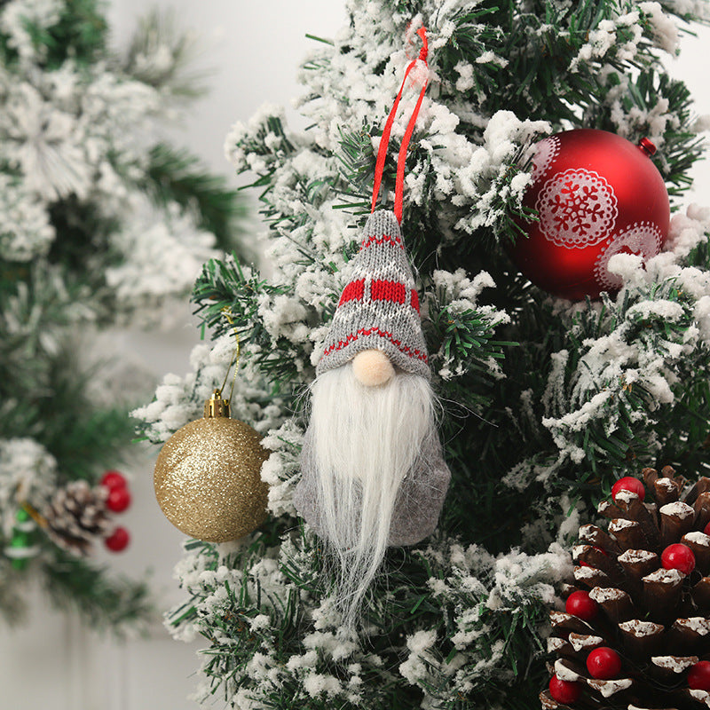 Niedliche Weihnachtsbaumdekoration im Gnom-Design Brehn