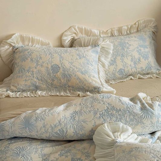 Luxuriöses Rüschen-Bettwäsche-Set mit Jacquard-Blumenmuster und wattierter Tagesdecke