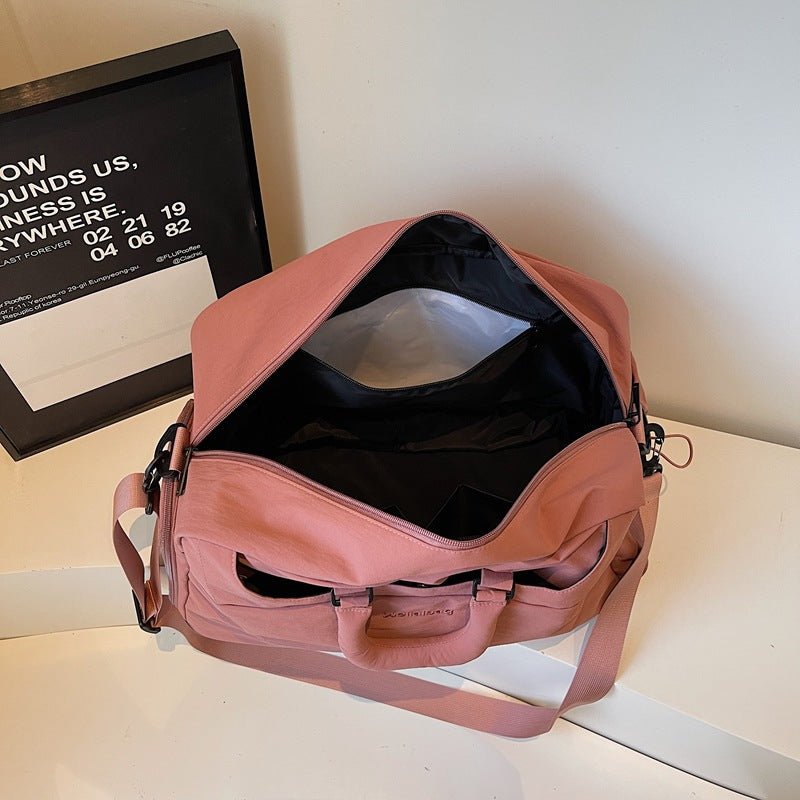 Stilvolle Sport- Und Reisetasche Mit Geräumigem Innenfach Brehn