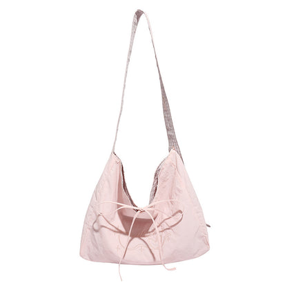 Stylische Minimalistische Slingtasche