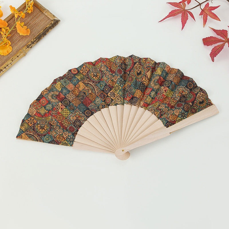 Damen handgefertigter Fächer mit floralen Motiven Brehn