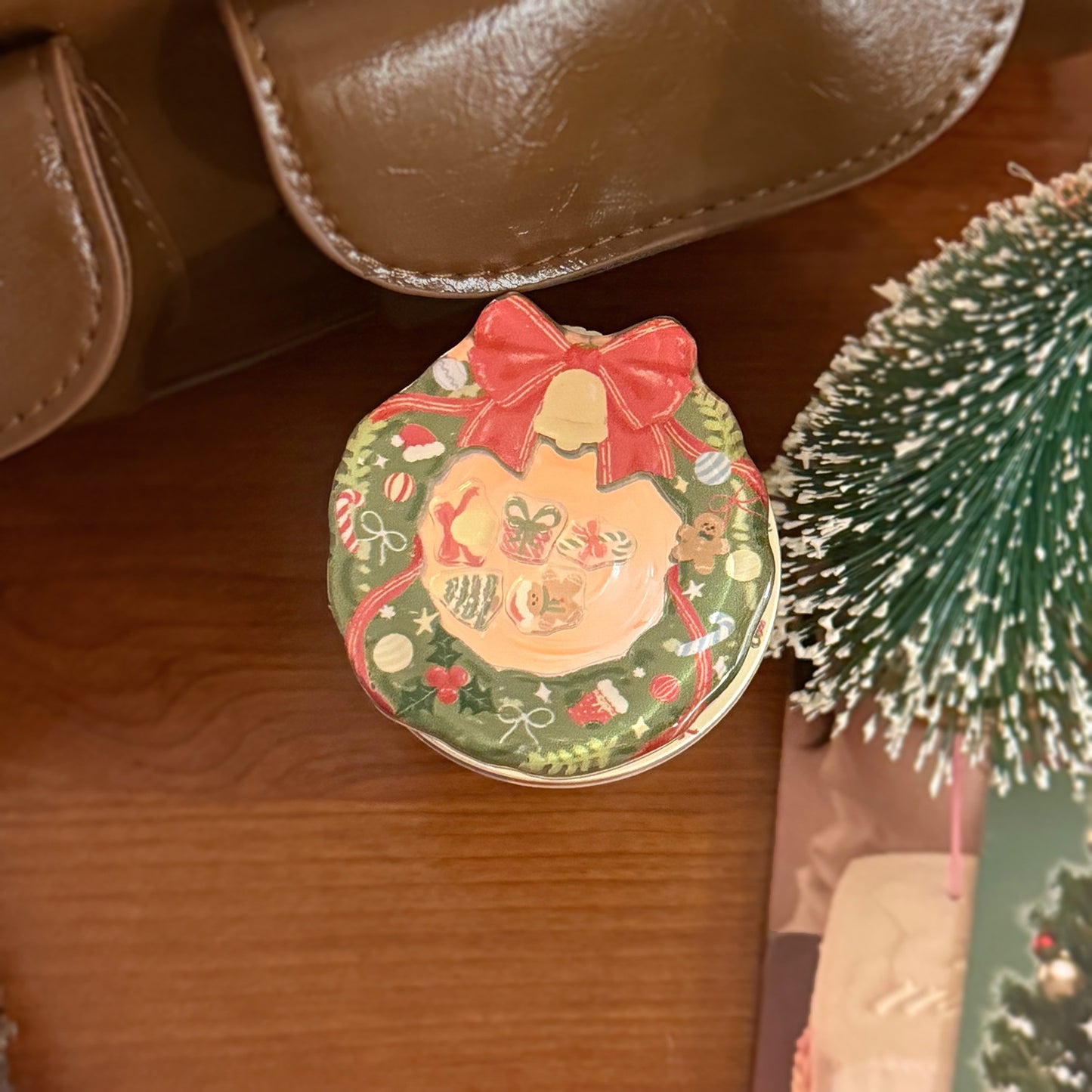 Dekorativer Keramik-Untersetzer im Weihnachtsdesign Brehn