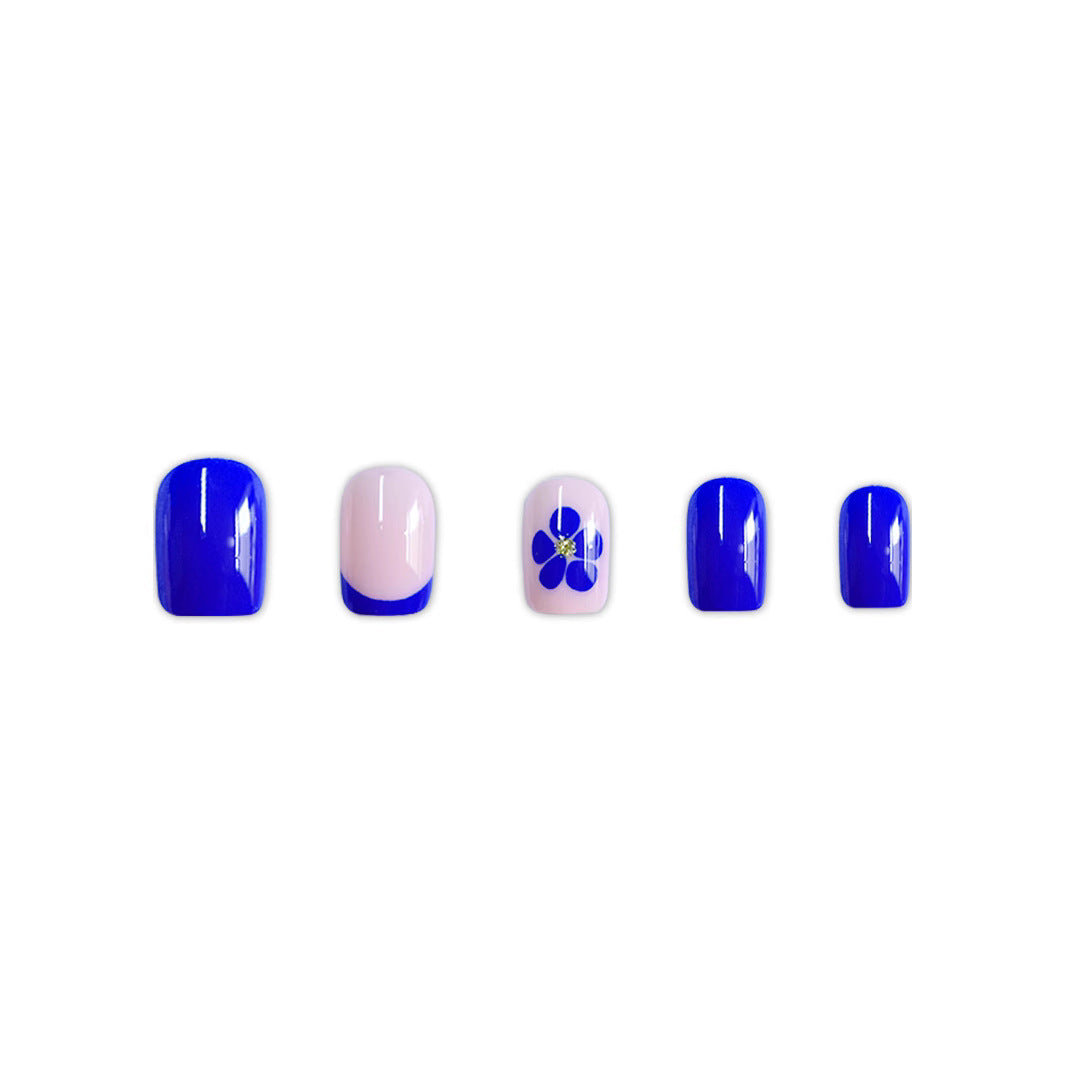 Floral Accent Press-On Nail Art Brehn