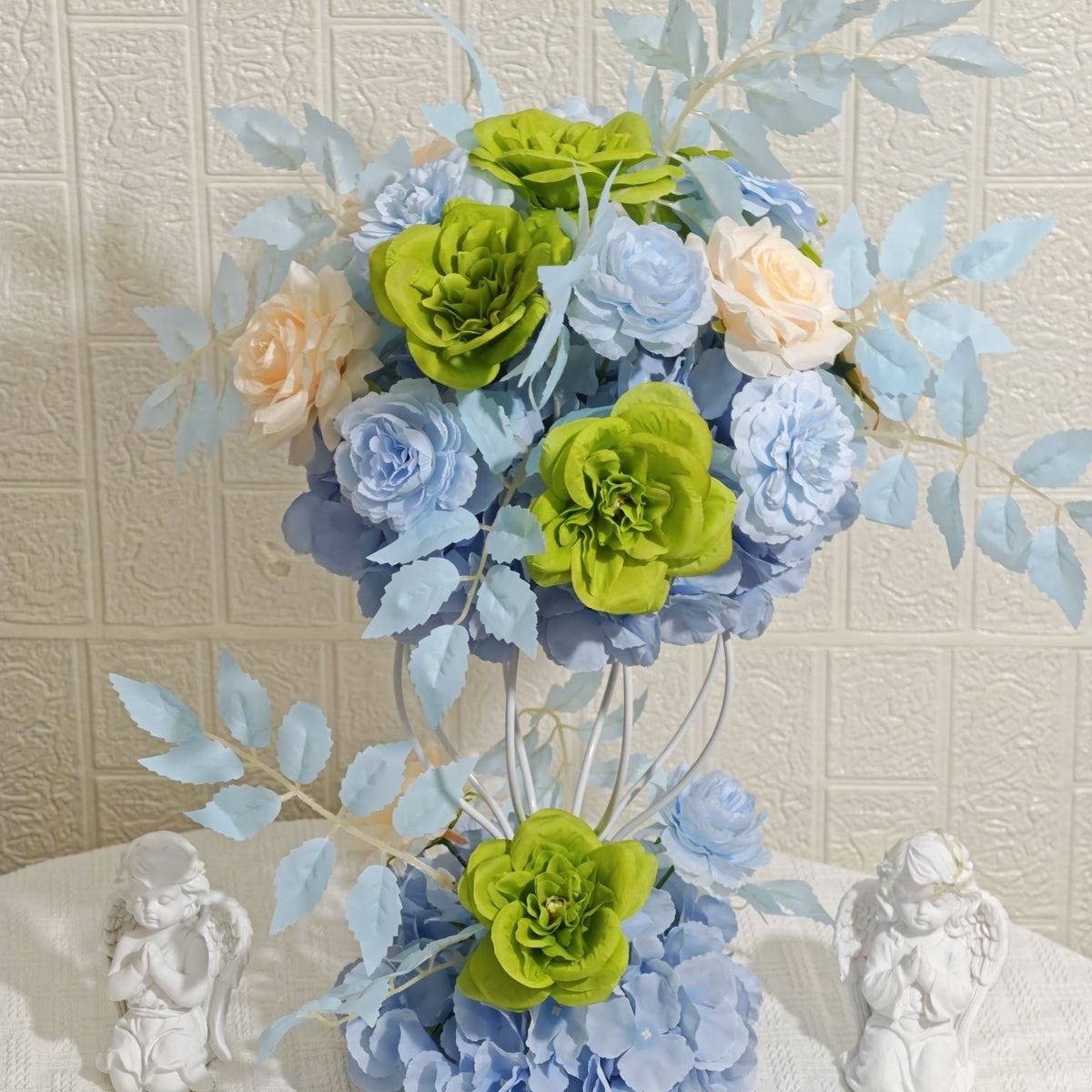Elegante künstliche Blumenarrangement