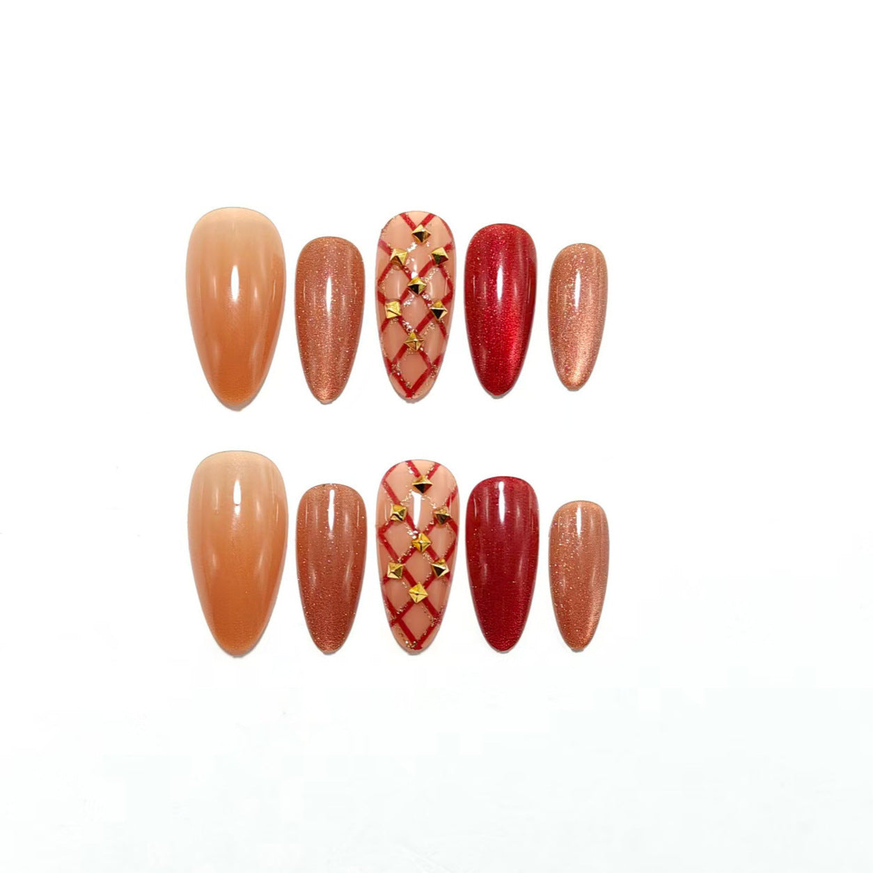 Elegante Nagelkunst mit Glitzerkante Brehn