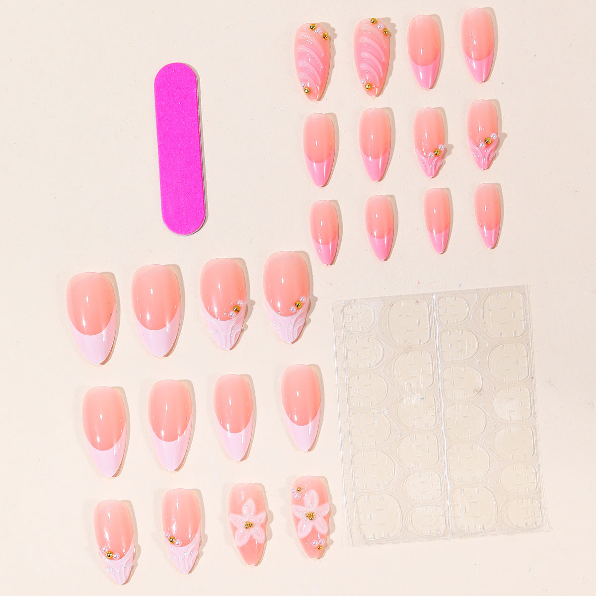 Elegante florale 3D Nagelkunstverlängerungen Brehn