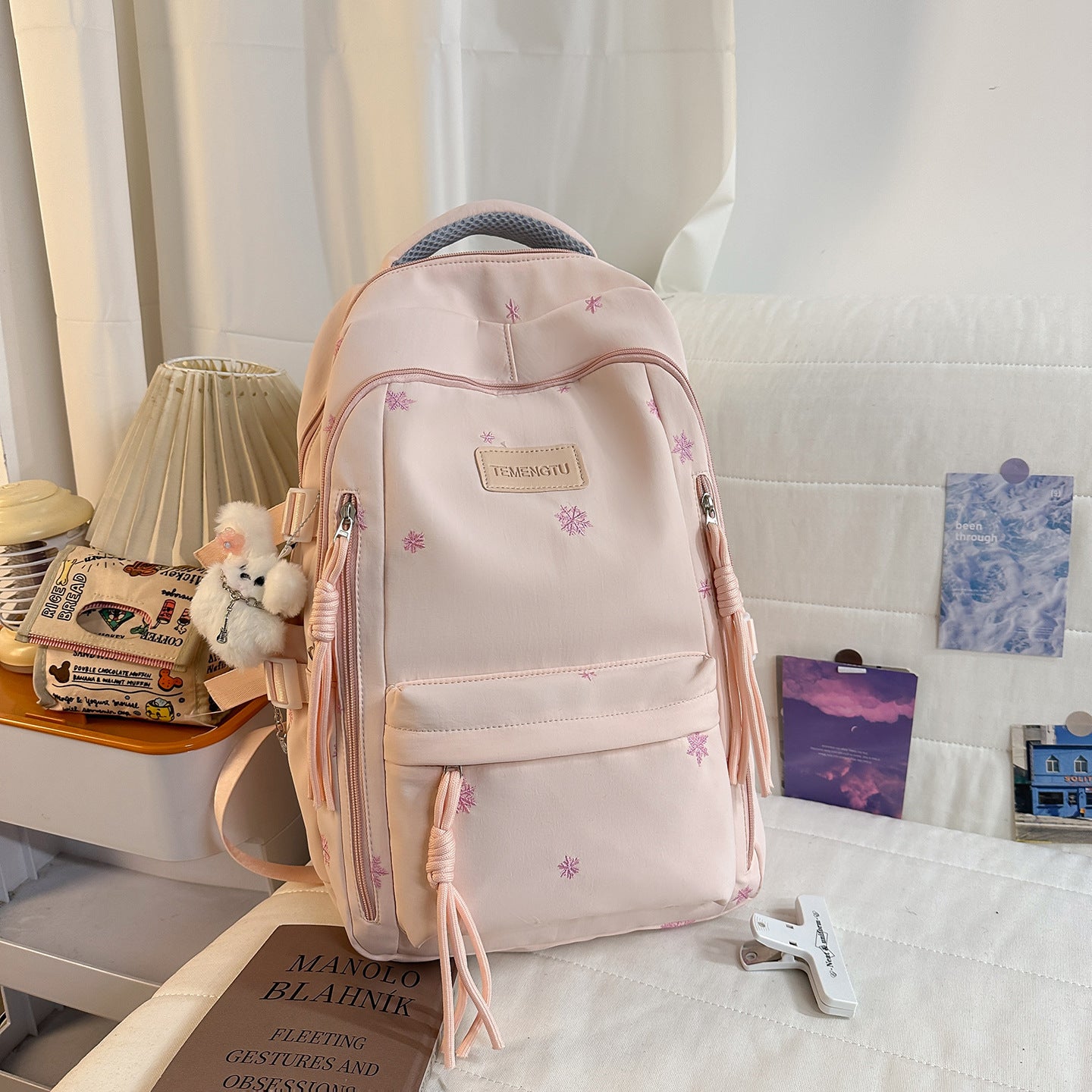 Eleganter floral bestickter Rucksack Brehn
