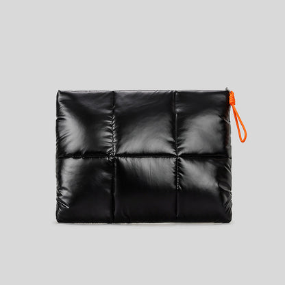 Gepolsterte Tech Clutch Tasche