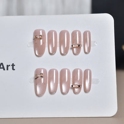 Elegantes Press-On Nagelkunst-Set mit dekorativen Akzenten Brehn