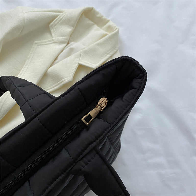 Gepolsterte Stepp-Tote-Tasche