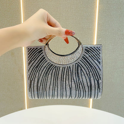 Glamouröse Abendhandtasche mit Strass-Design