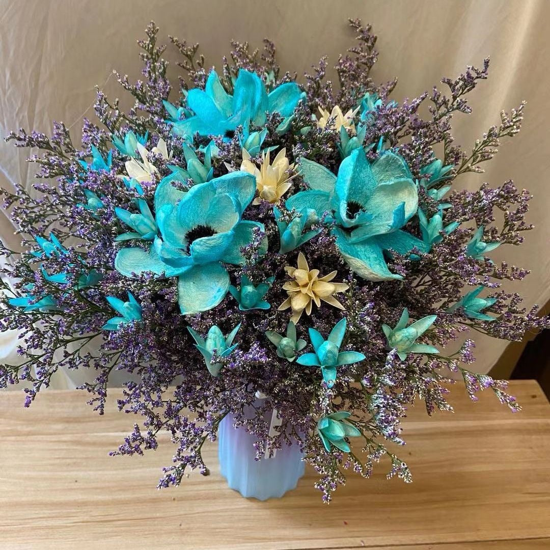Natürlicher getrockneter Blumenstrauß