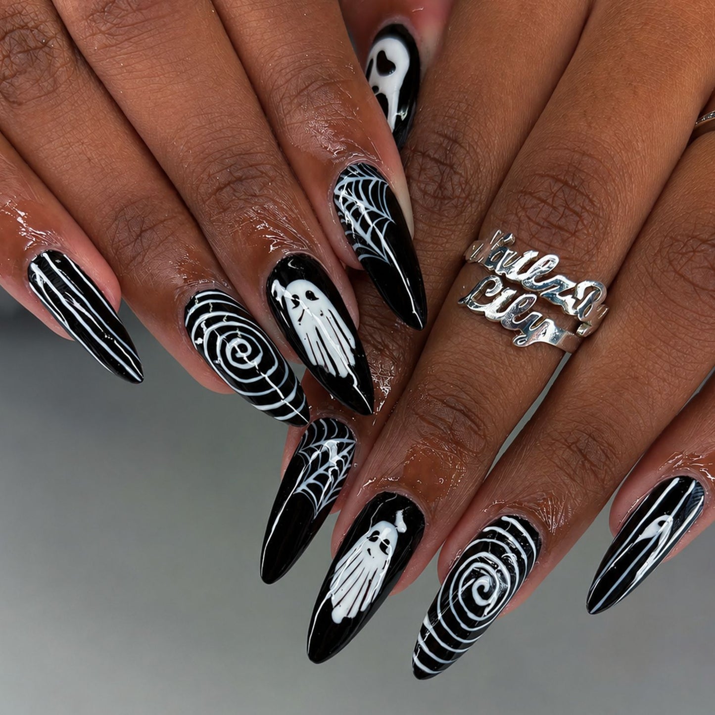 Gothic-Themen Stiletto Druck-auf Nägel Brehn