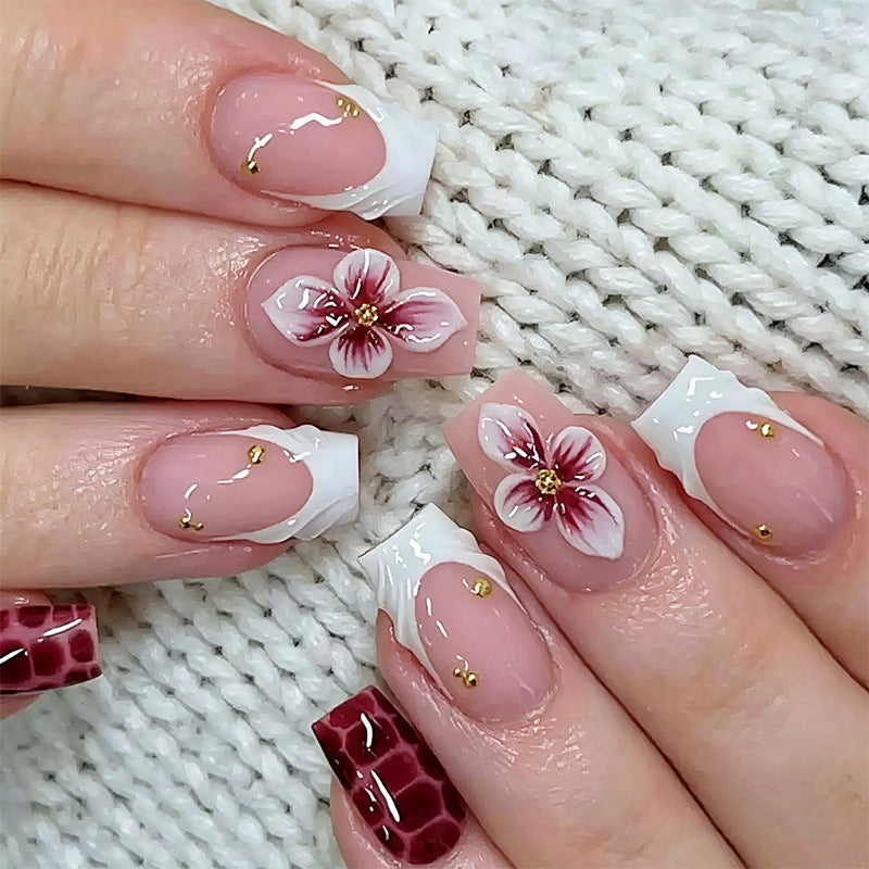 Kunstvolle Nagelspitzen mit Herbstmotiven Brehn