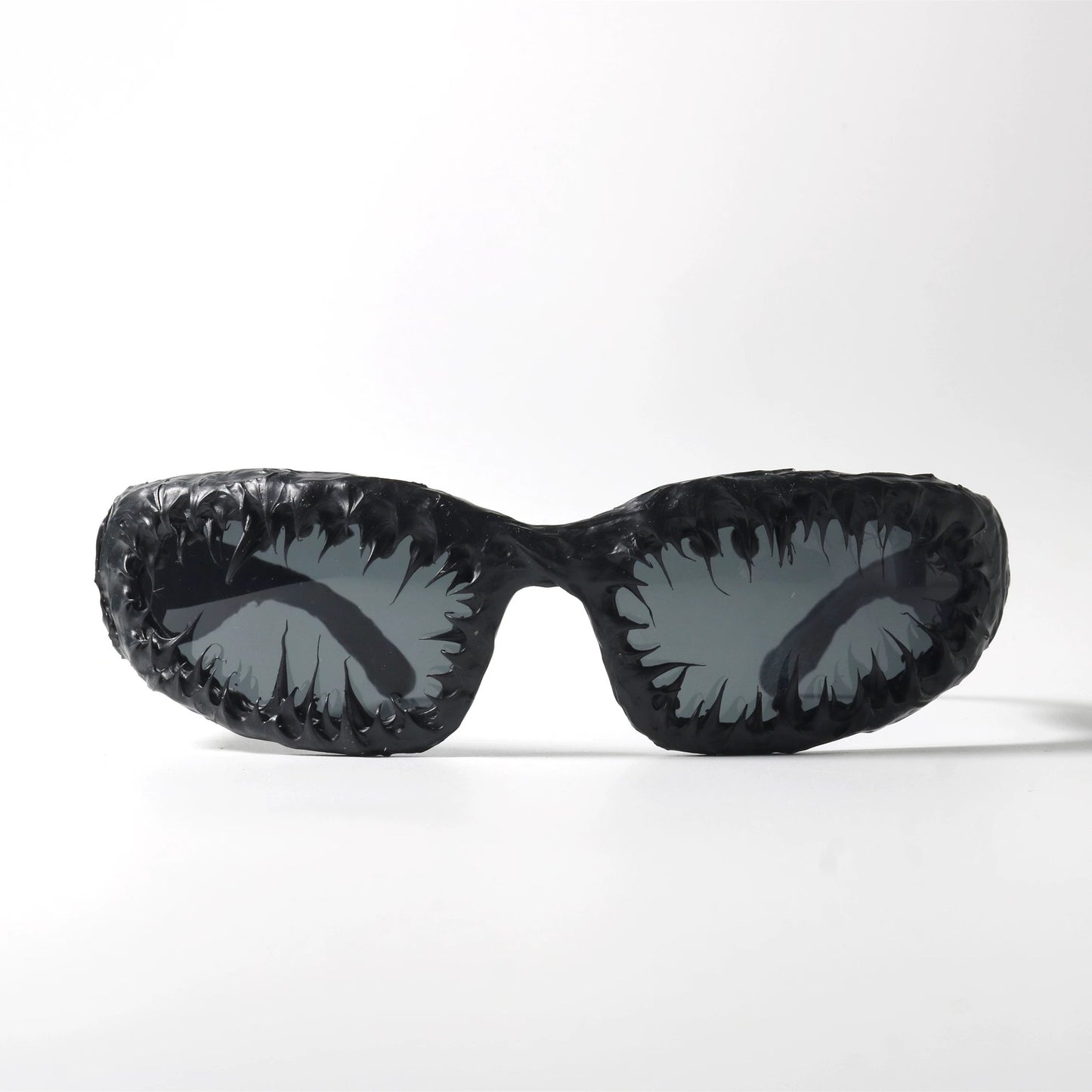 Damen kreative Design-Sonnenbrille mit einzigartigem strukturierter Rahmen Brehn