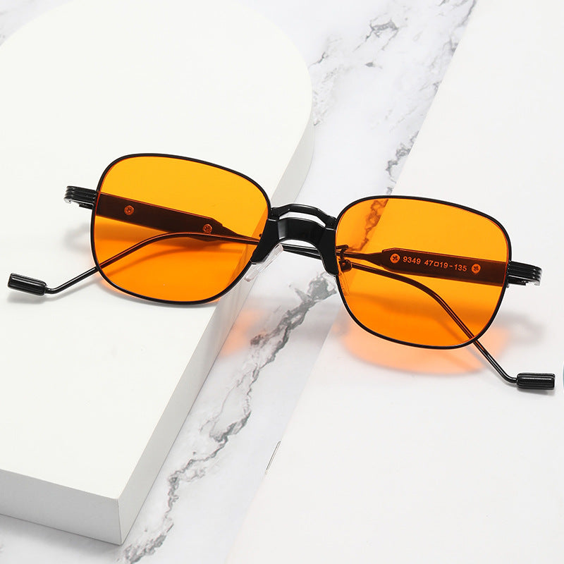 Modische Retro-Sonnenbrille mit Eckigem Rahmen Brehn