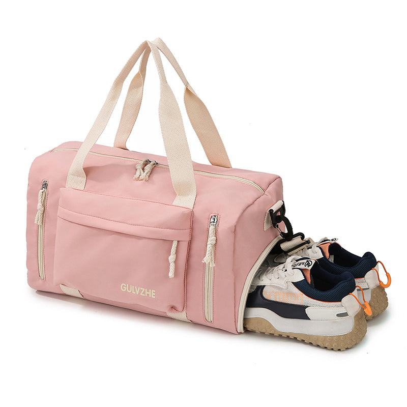 Sportliche Reisetasche Mit Vielseitigen Organisationsmöglichkeiten Brehn