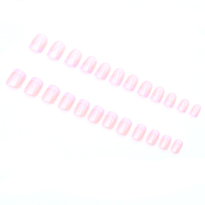 Elegante Französische Spitzen-Gel-Nagelkunst Brehn
