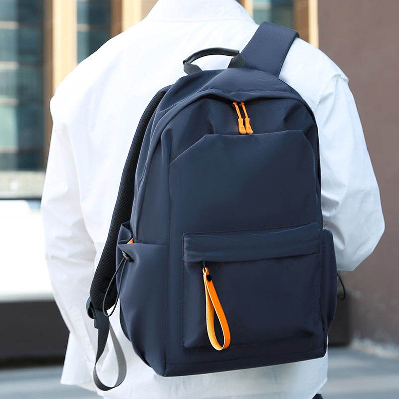 Hochfunktionaler Rucksack mit Mehreren Fächern und Ergonomischen Trageelementen Brehn