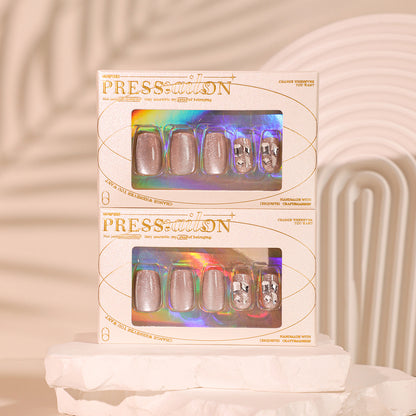 Kunstvolle Nagelverlängerungen mit Glamourösem Glitzer-Design Brehn