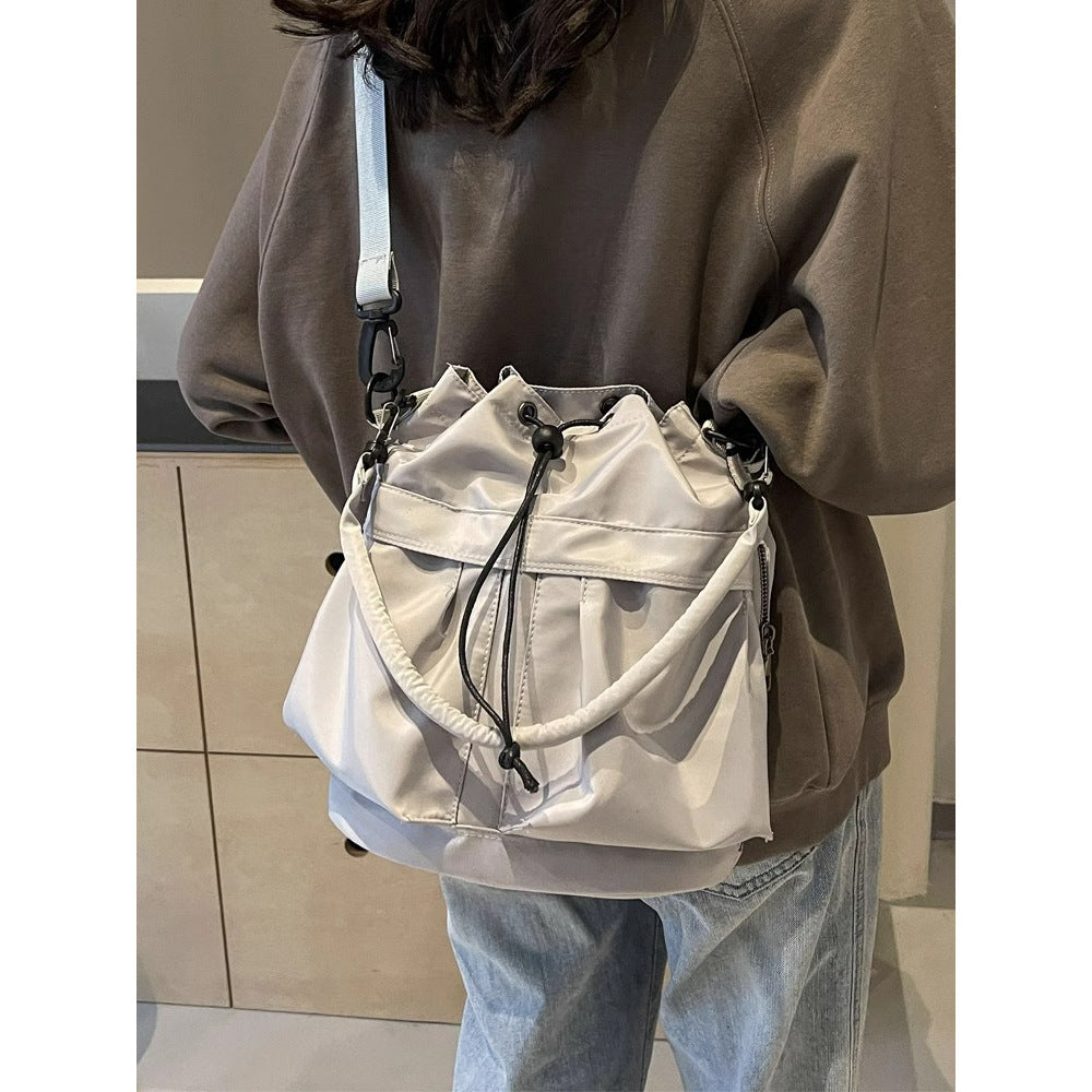 Lässige Kordelzug-Eimer Tasche Brehn
