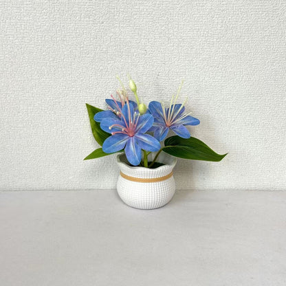 Künstliches Blumenarrangement für dekorative Wohnungsdisplay