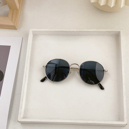 Modische Runde Sonnenbrille mit Goldener Fassung Brehn