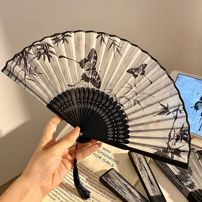 Handgefertigter Fächer mit Elegantem Schmetterlingsdesign Brehn