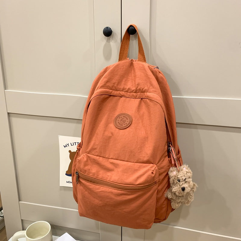 Lässiger funktionaler Schulrucksack