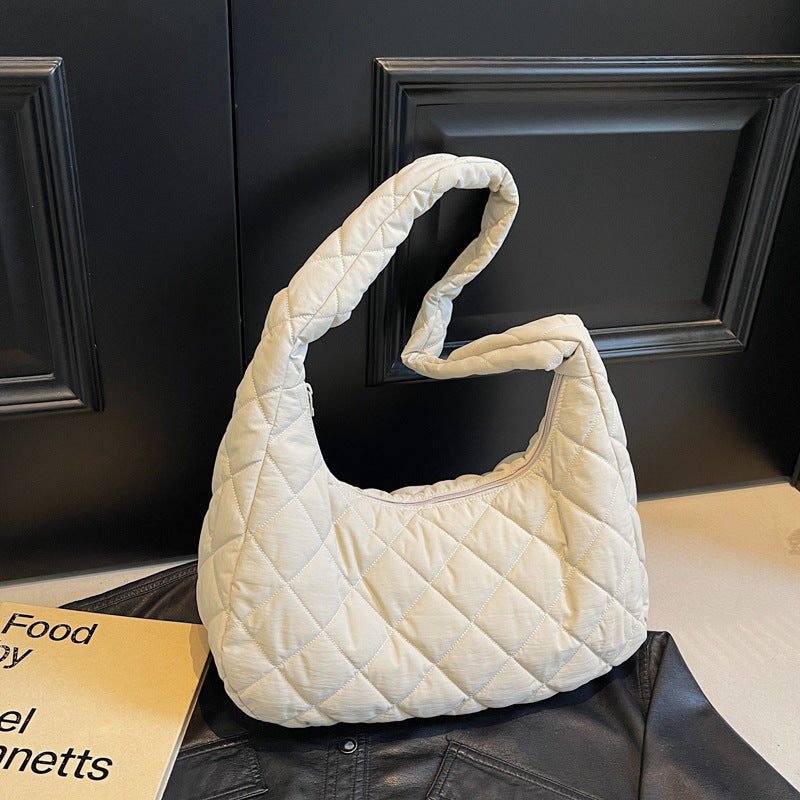 Chic gesteppte Hobo-Handtasche Brehn