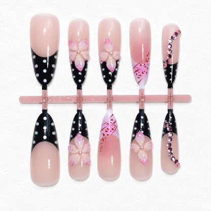 Premium Nagelstecker mit floralen Motiven Brehn