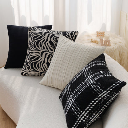 Quadratischer Zierkissenbezug im Tweed‑Look mit gewebter Plaid‑Textur und feiner Bouclé‑Haptik Brehn