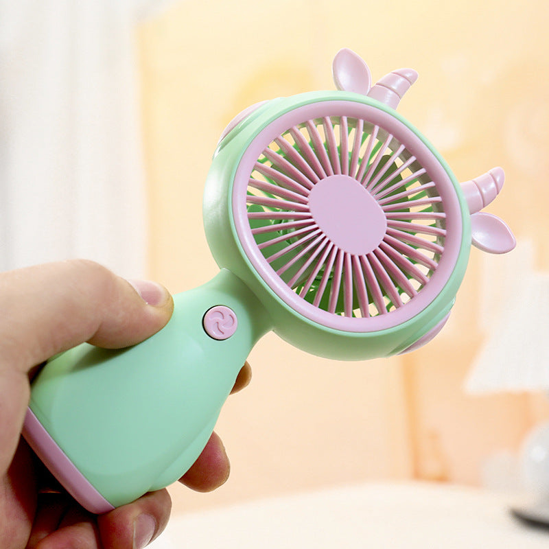 Frauen tragbarer Mini-Ventilator im niedlichen Tierdesign Brehn