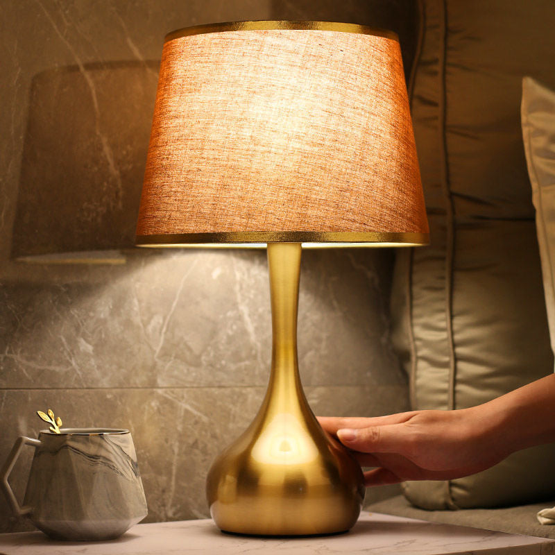 Moderne Messing Tischlampe