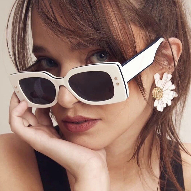Damen extravagante quadratische Sonnenbrille mit stylishen Details Brehn