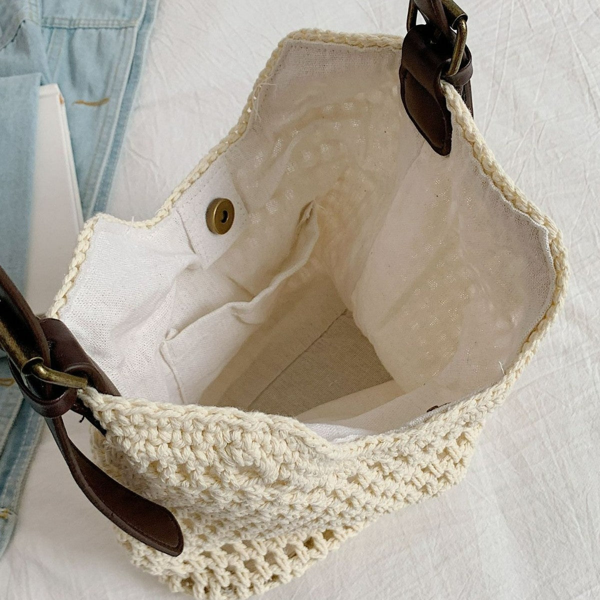 Handtasche mit Genieteten Details Brehn
