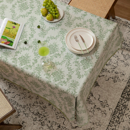 Rechteckige jacquard-gewebte Tischdecke mit floraler Damast-Optik und verstärkter Saumkante Brehn