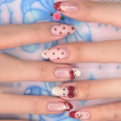 Kunstvolle Nagelkunst mit verspieltem Design Brehn