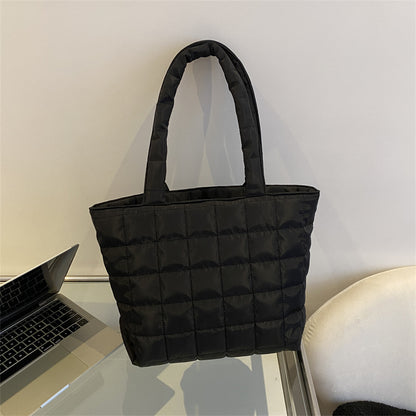 Gepolsterte Stepp-Tote-Tasche