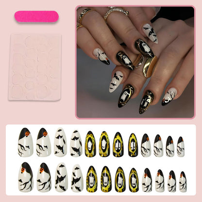 Kunstnagelset mit gruseligen Halloween-Motiven und auffälligen Designs Brehn