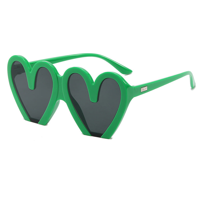 Damen Herzförmige Sonnenbrille mit auffälligem Design Brehn